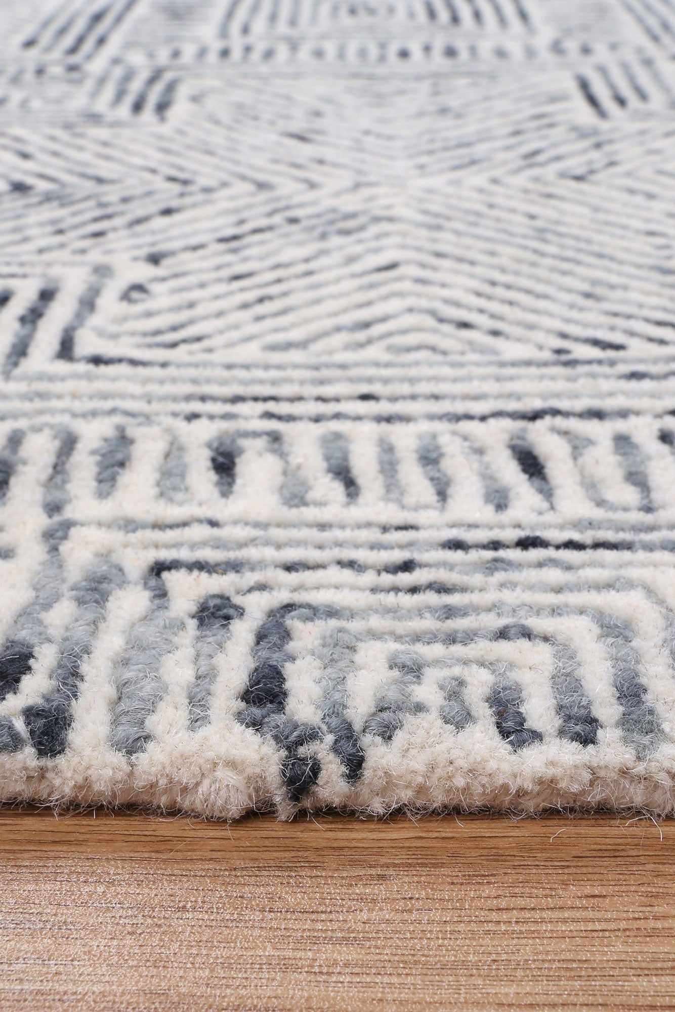 Posy Labyrinth 09A Charcoal Wool Rug