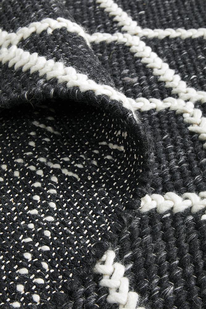 Huxley Black Rug - Cozy Rugs Australia