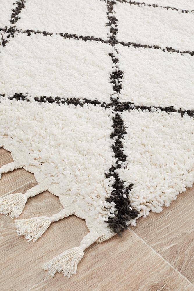 Saffron 22 White Runner Rug - Cozy Rugs Australia