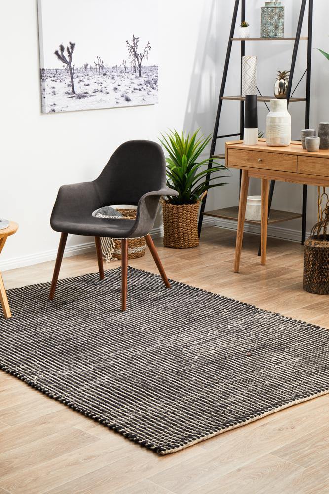 Skandinavian 300 Black Rug - Cozy Rugs Australia