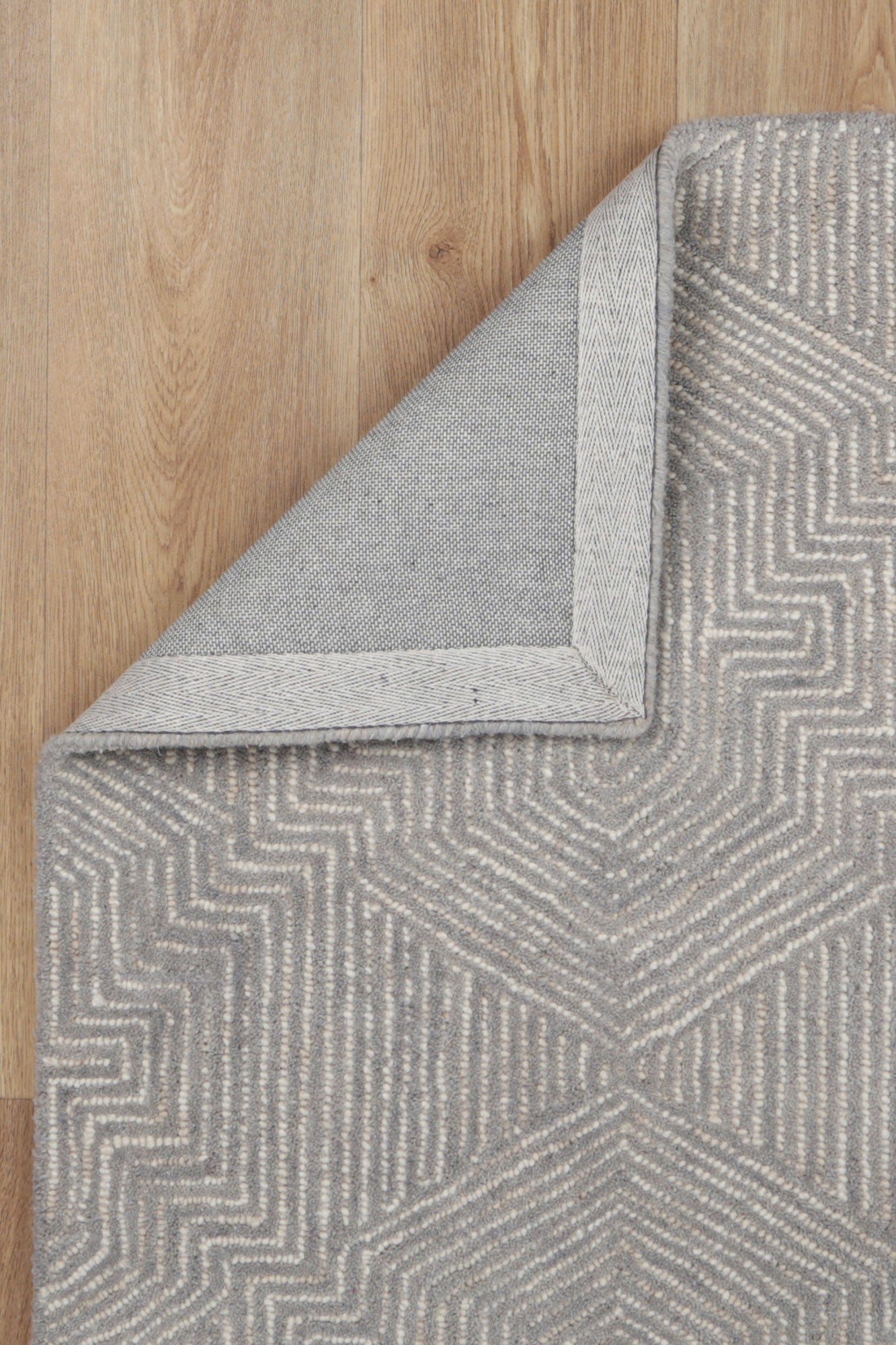 Posy Aquila 06D Ash Rug Wool Rug