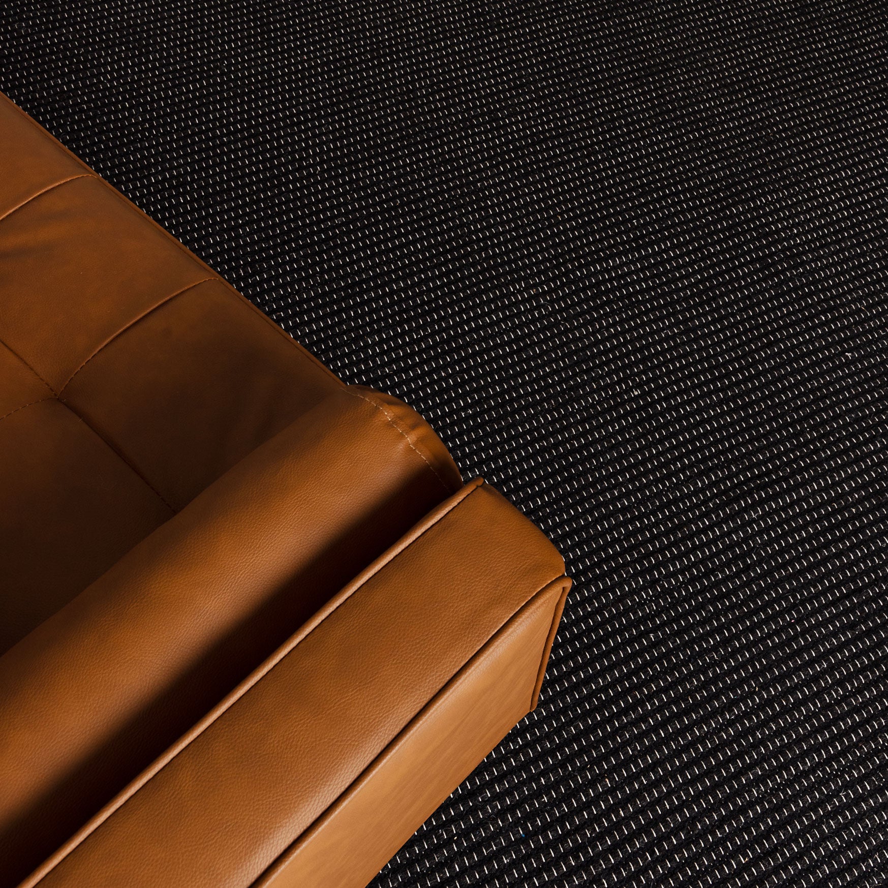 Natura Black Wool Rug