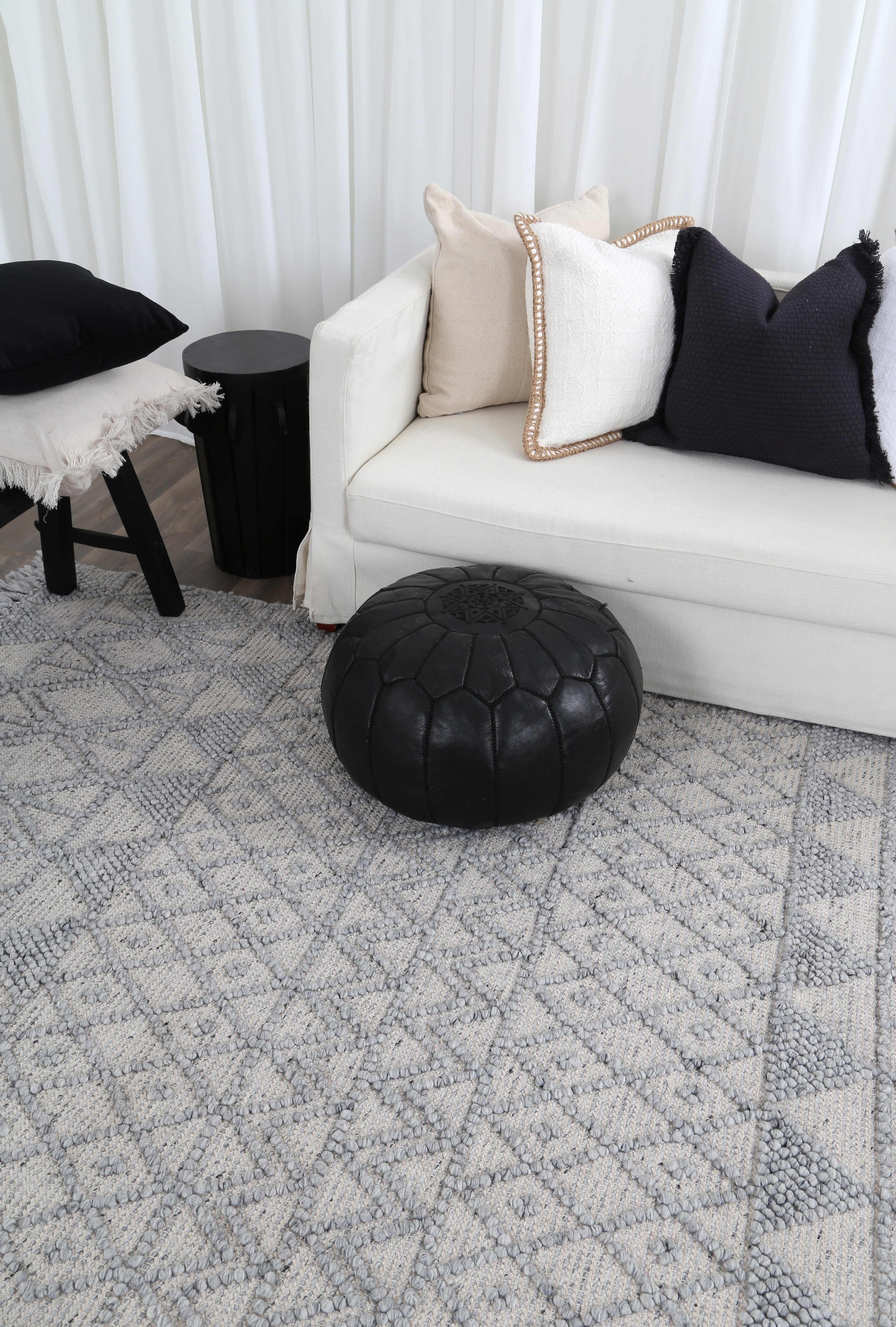 Diego Inca Light Grey Wool Rug