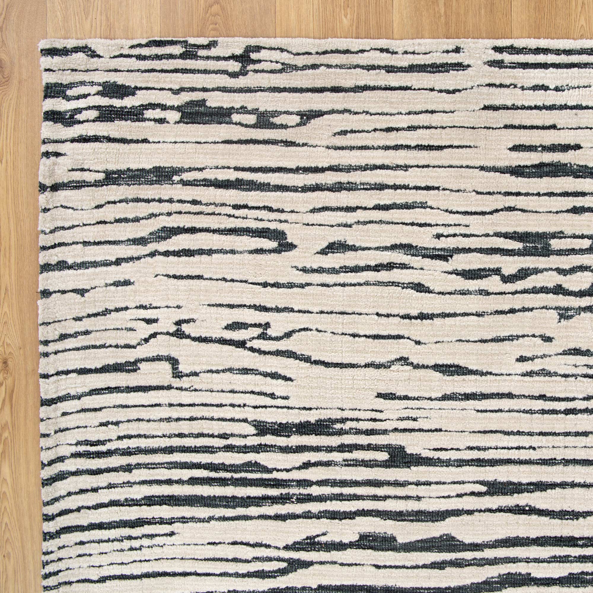 Kendra Dune Rug Ivory & Black