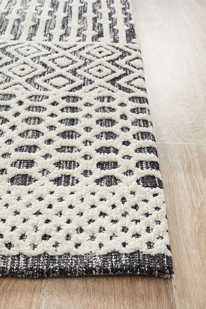 Levi Emma Ivory Black Rug - Cozy Rugs Australia