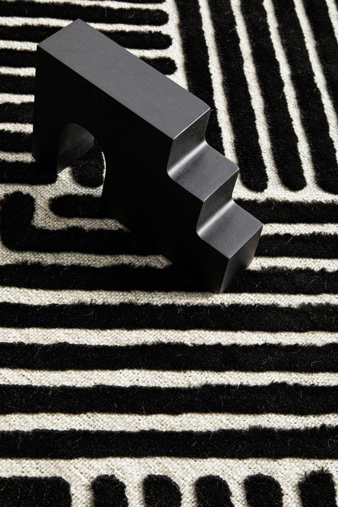 York Cindy Black & Gold Runner Rug - Cozy Rugs Australia